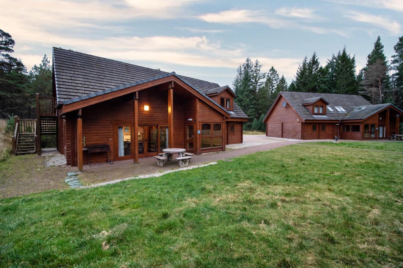 Badaguish Forest Lodges And Camping Pods Aviemore Exterior photo